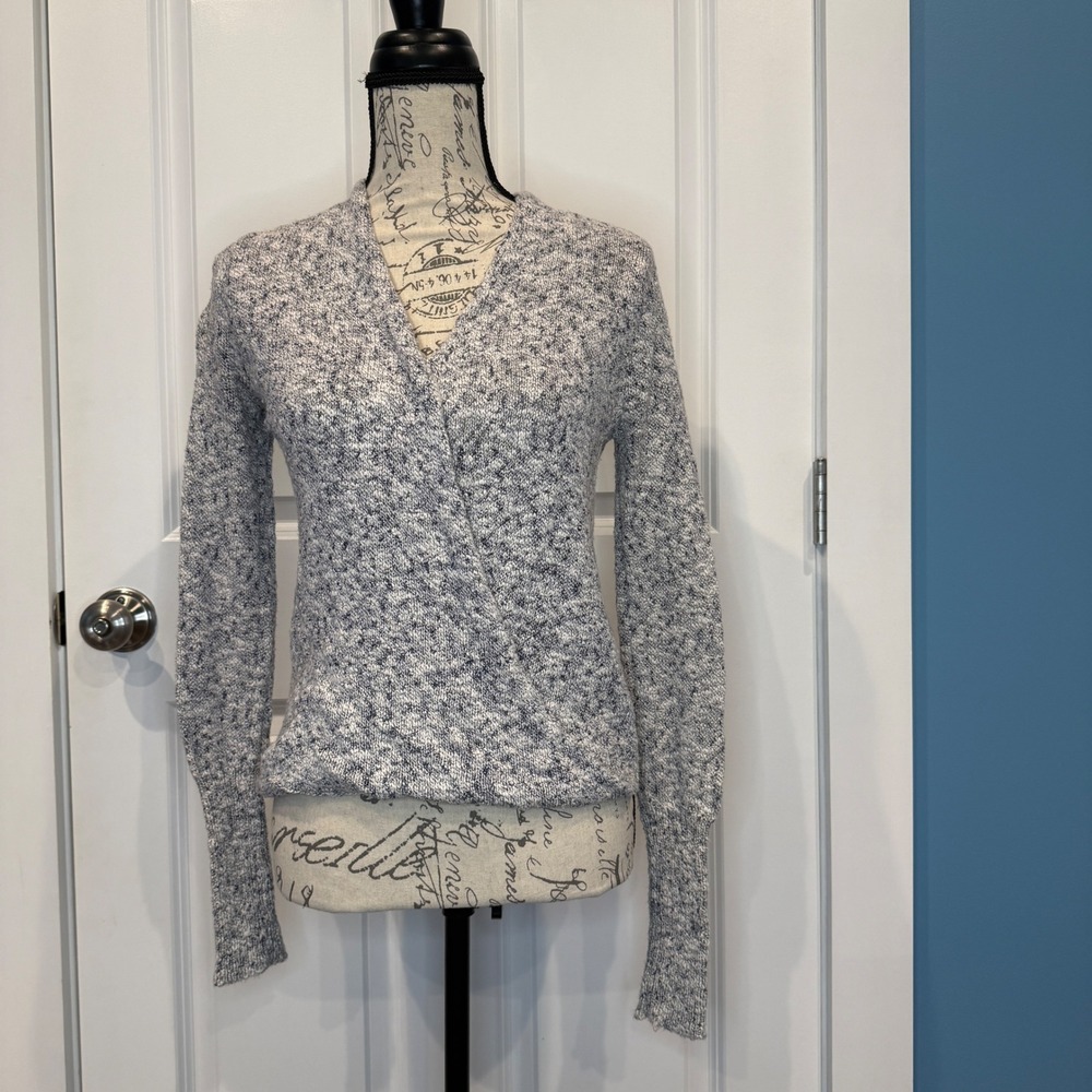 Pink Republic Size XS Speckled Knit Wrap V Neck Long Sleeve Sweater‎